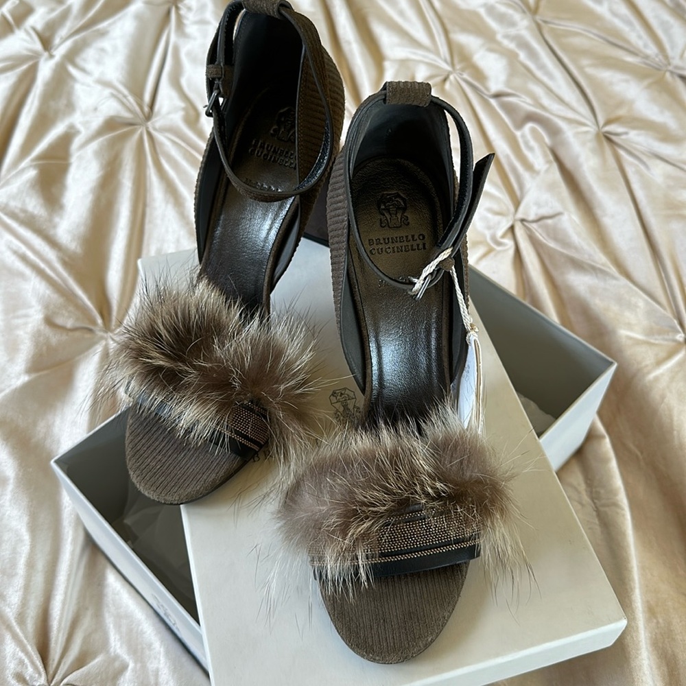 BRUNELLO CUCINELLI Stunning Fur-Trimmed Monili Sandals